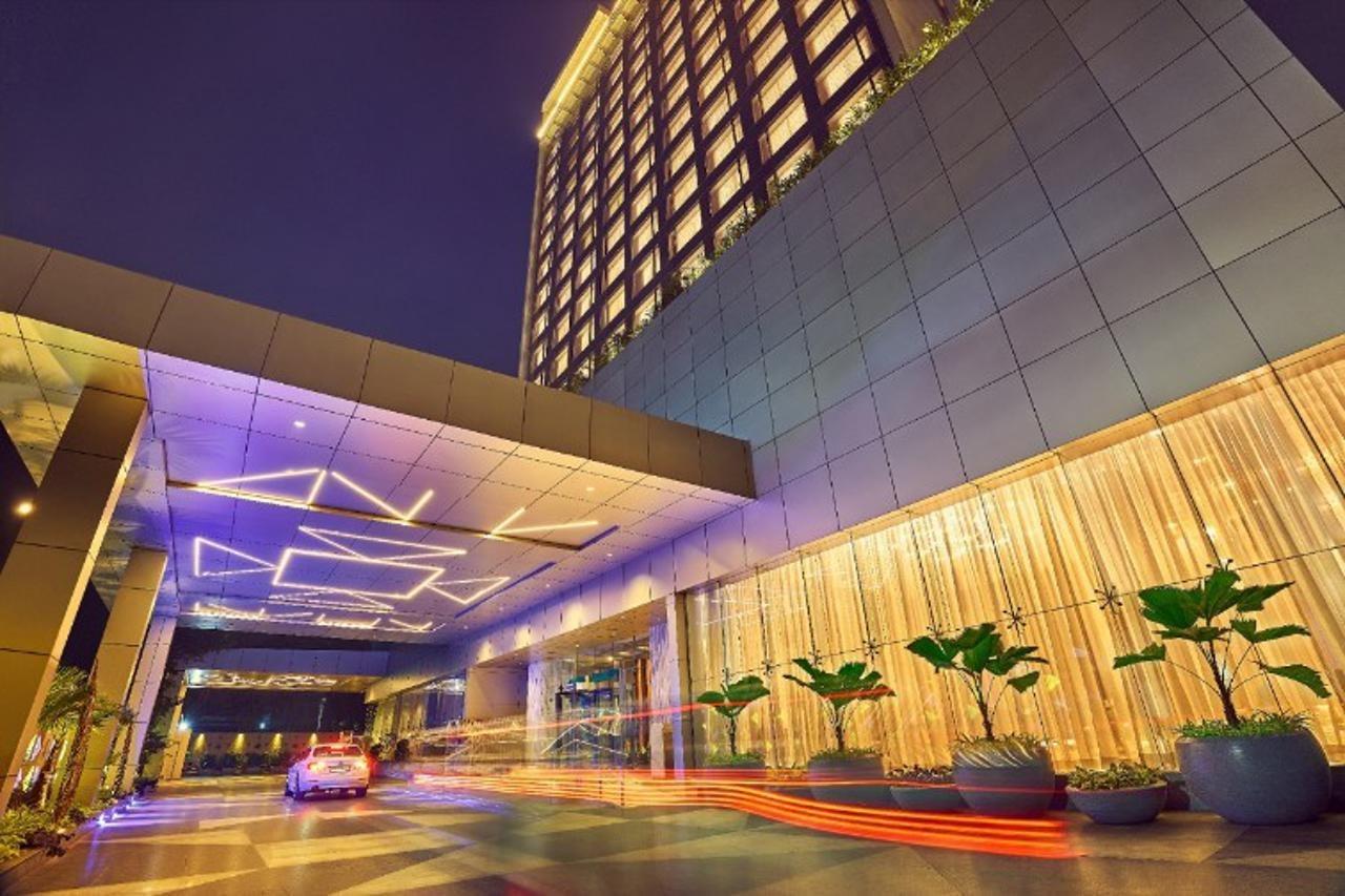 Vivanta Navi Mumbai Turbhe Exterior photo